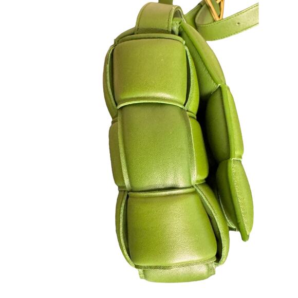 Bottega Veneta NWT Intrecciato Leather Padded Cassette in Avocado - Picture 3 of 16